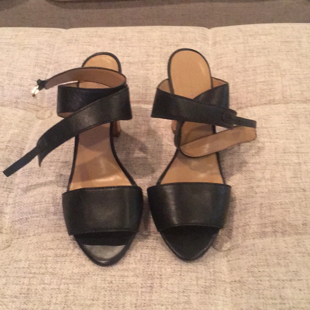 Banana republic heeled sandals